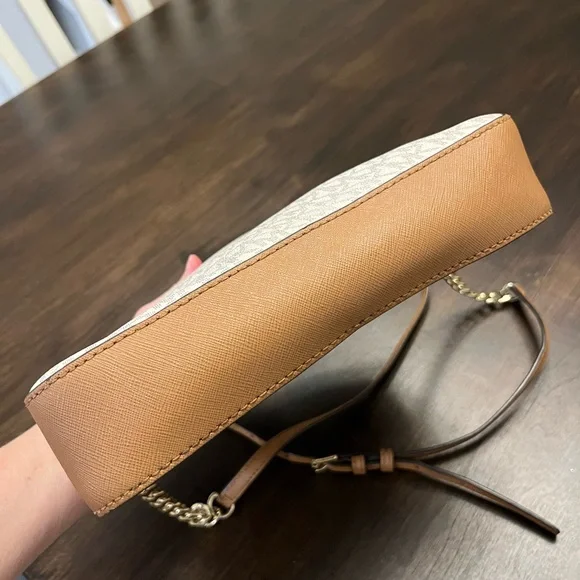 Michael Kors Tan and Cream Crossbody Bag - Picture 8 of 13